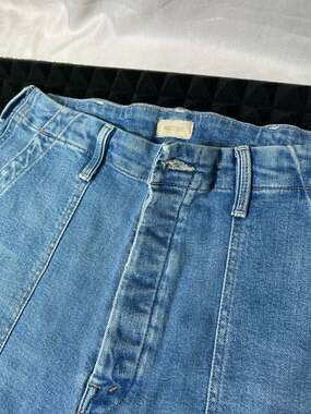 MOTHER The Patch Pocket Private Flood Jeans in Flag Me Down